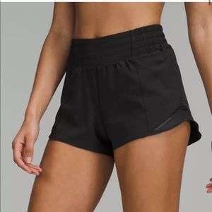 Lululemon Hotty Hot Lined Short size 6